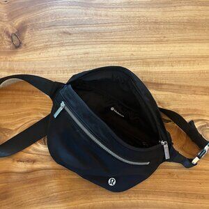 Lululemon City Adventurer Belt Bag 2.5L -  Excellent Condition.